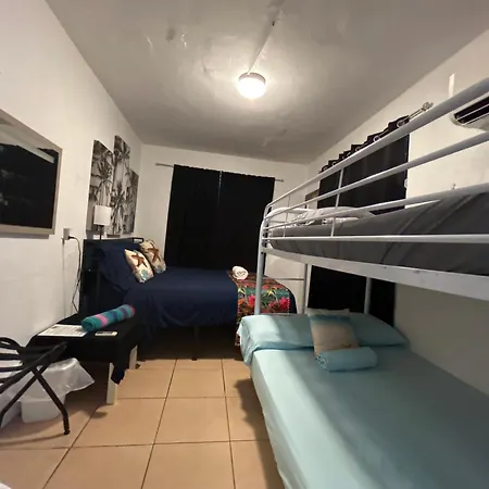 Vieques Good Vibe Guest House-2